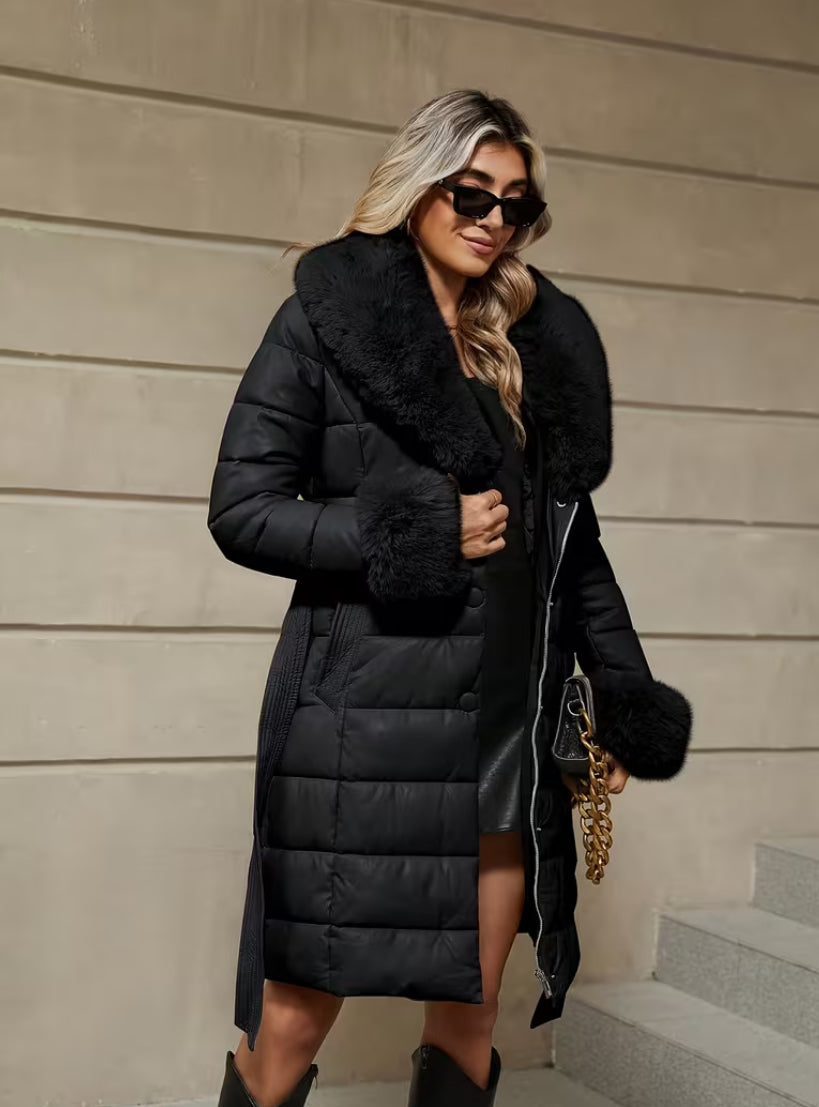 Black long waist padded coat with faux fur